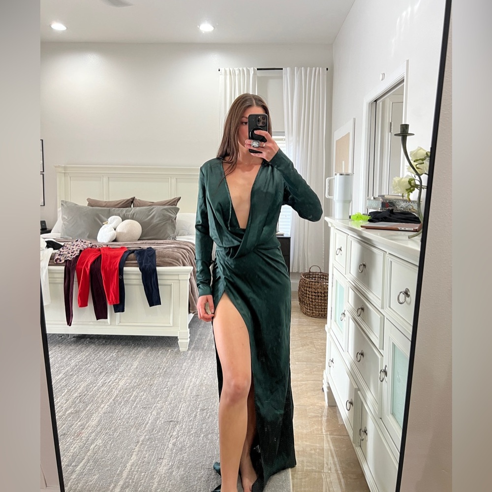 Elegant Deep Green Maxi Dress